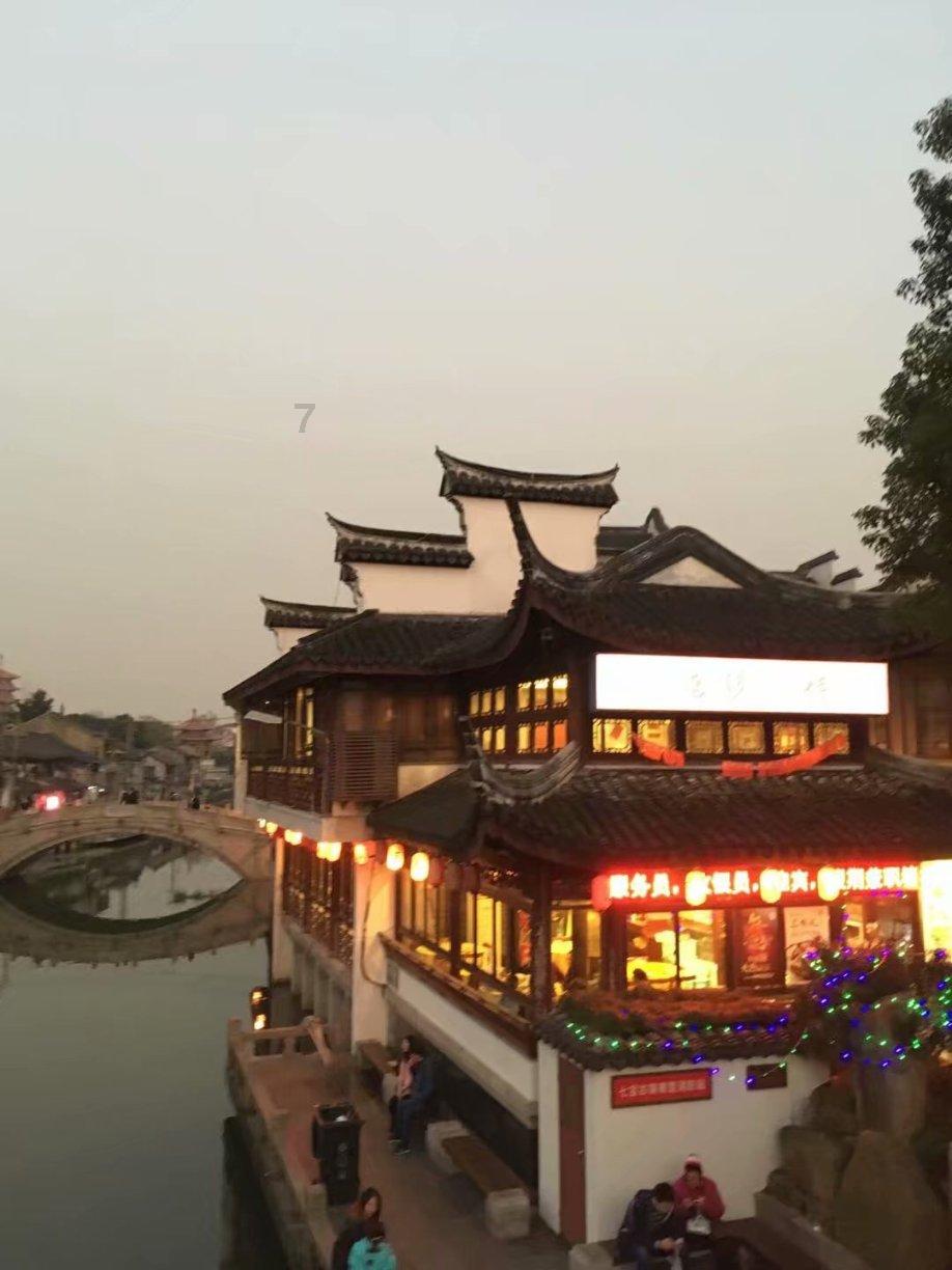 监狱建筑师